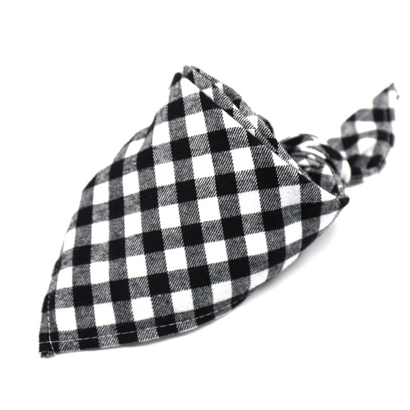 Cotton flannel baby plaid to increase triangle scarf Cotton flannel baby plaid to increase triangle scarf